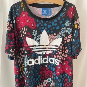 NWT Adidas Classic Trefoil T-Shirt w Floral Print